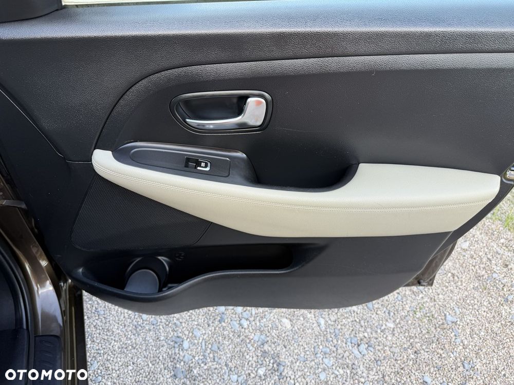 Kia Carens 1.7 CRDi Edition 7 - 22