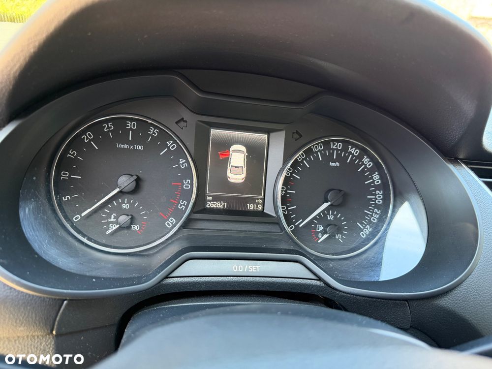 Skoda Octavia 1.6 TDI Elegance - 6