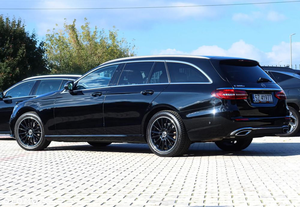 Mercedes-Benz Klasa E 300 T 9G-TRONIC Avantgarde - 36