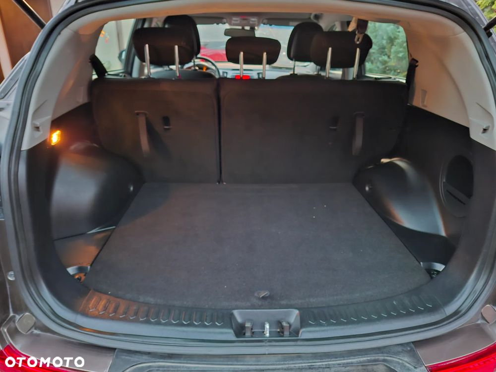 Kia Sportage 2.0 CRDI 4WD Automatik Fifa World Cup Edition - 22