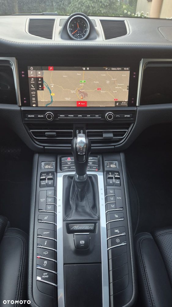 Porsche Macan - 35