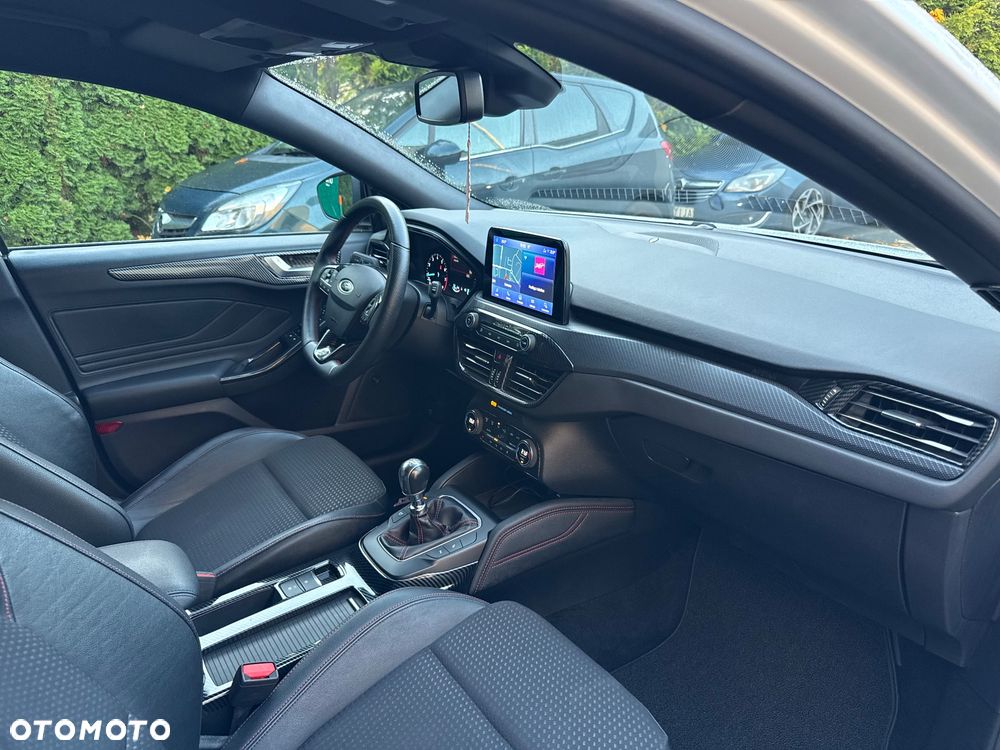 Ford Focus 1.5 EcoBoost STart-Stopp-System ST-LINE - 38