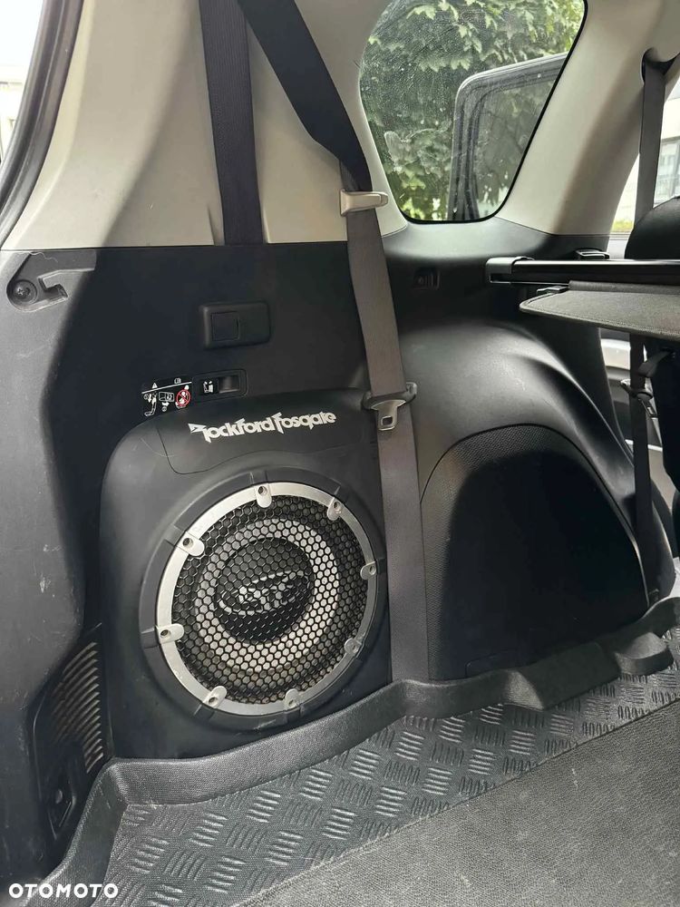 Mitsubishi Outlander 2.0 DID Intense + SE - 13