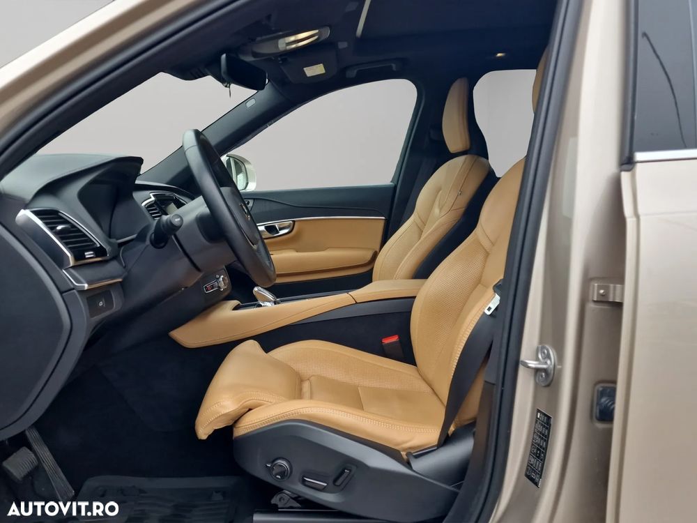 Volvo XC 90 - 9