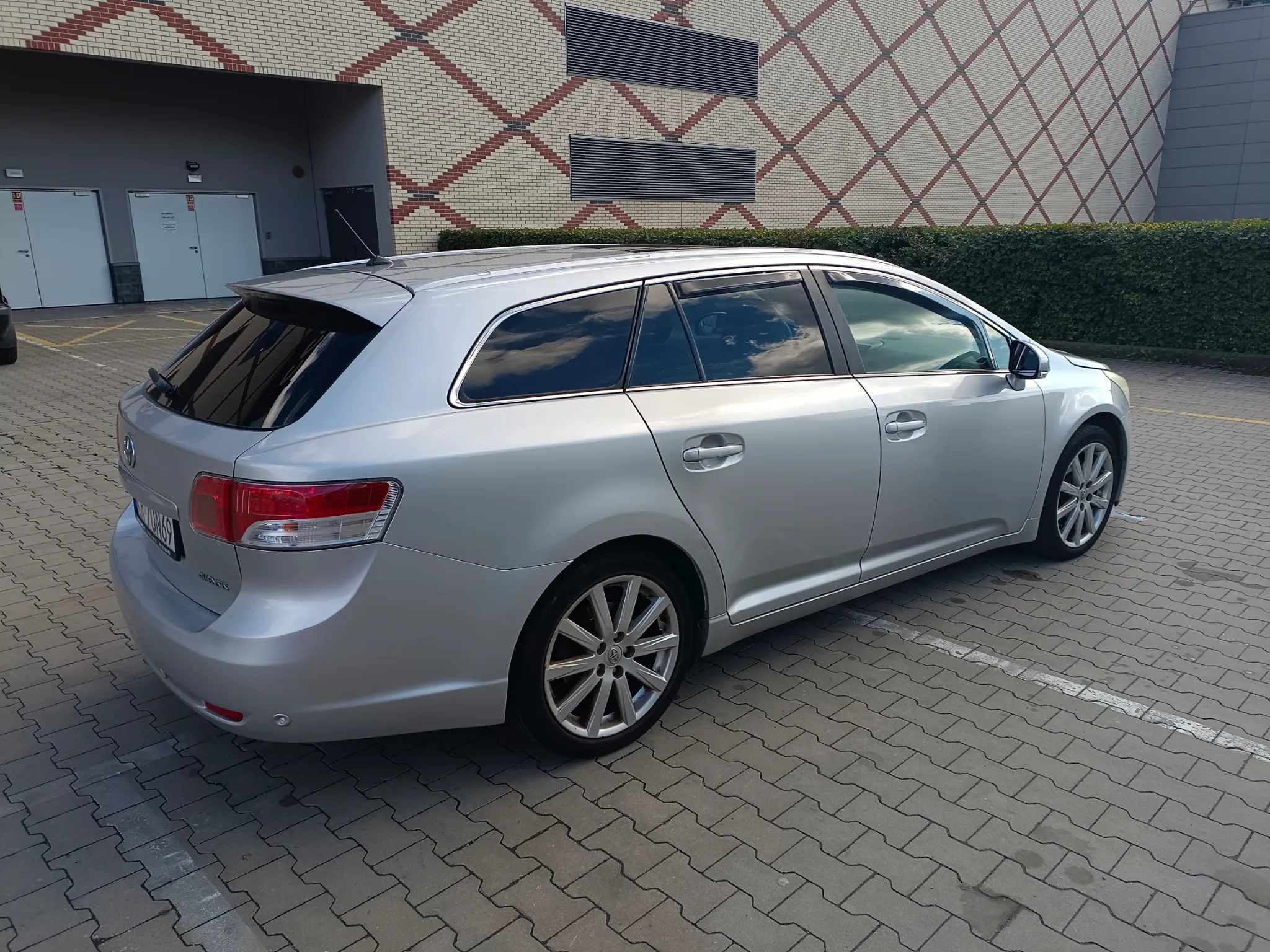 Toyota Avensis - 9