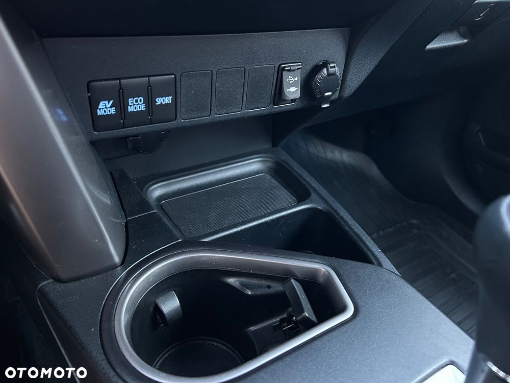 Toyota RAV4 Hybrid Premium 4x2 - 23