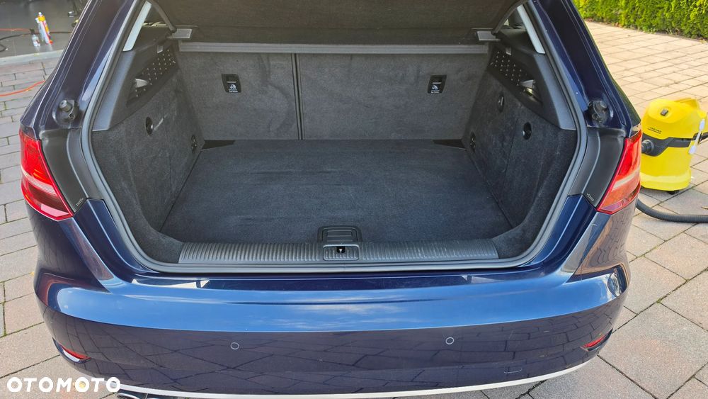 Audi A3 Sportback - 12