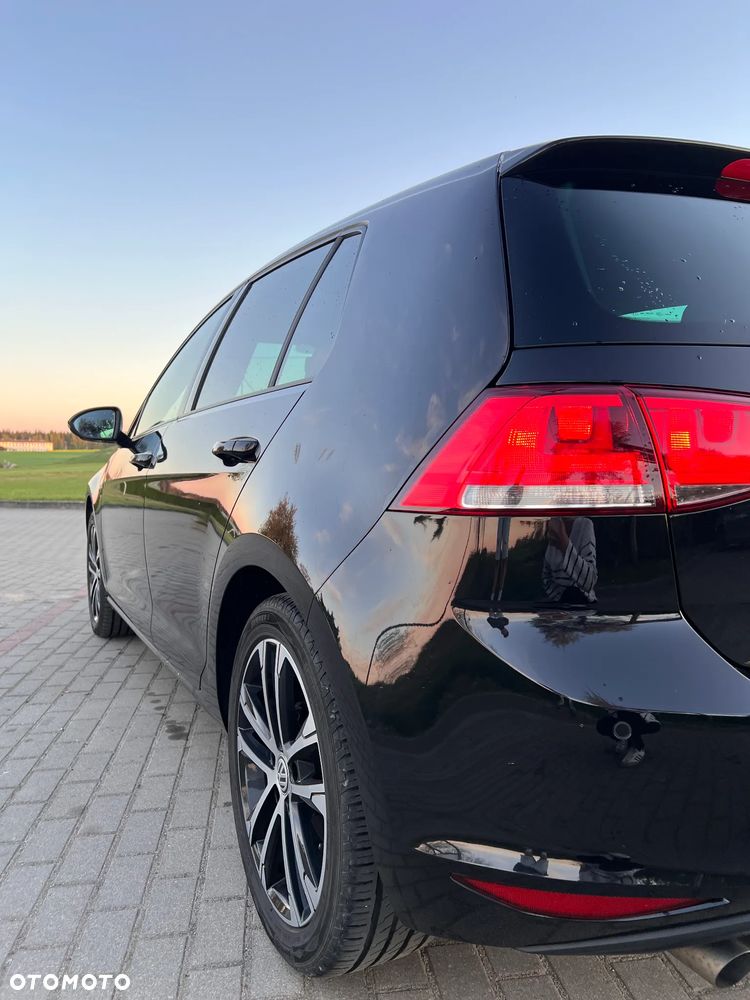 Volkswagen Golf 2.0 TDI BlueMotion Technology Lounge - 5