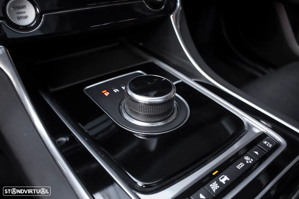 Jaguar XF Sportbrake 20d AWD Aut. R-Sport - 20