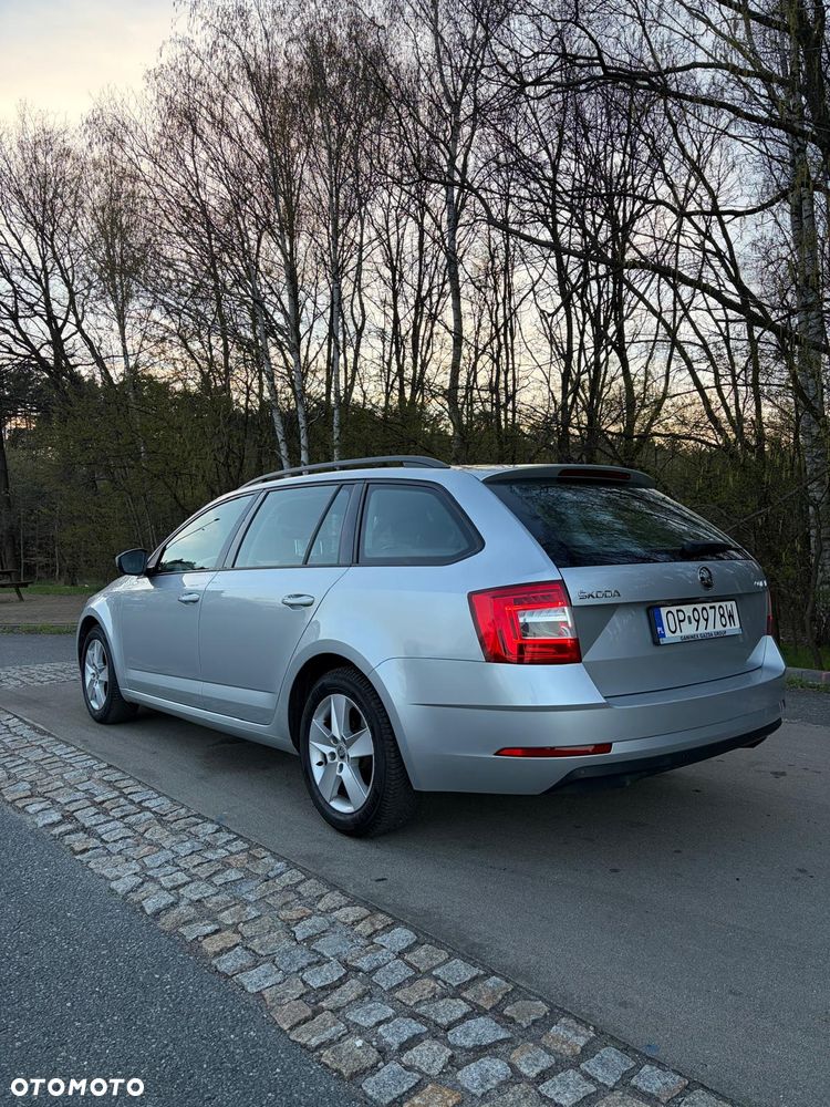 Skoda Octavia 1.6 TDI SCR Active - 10