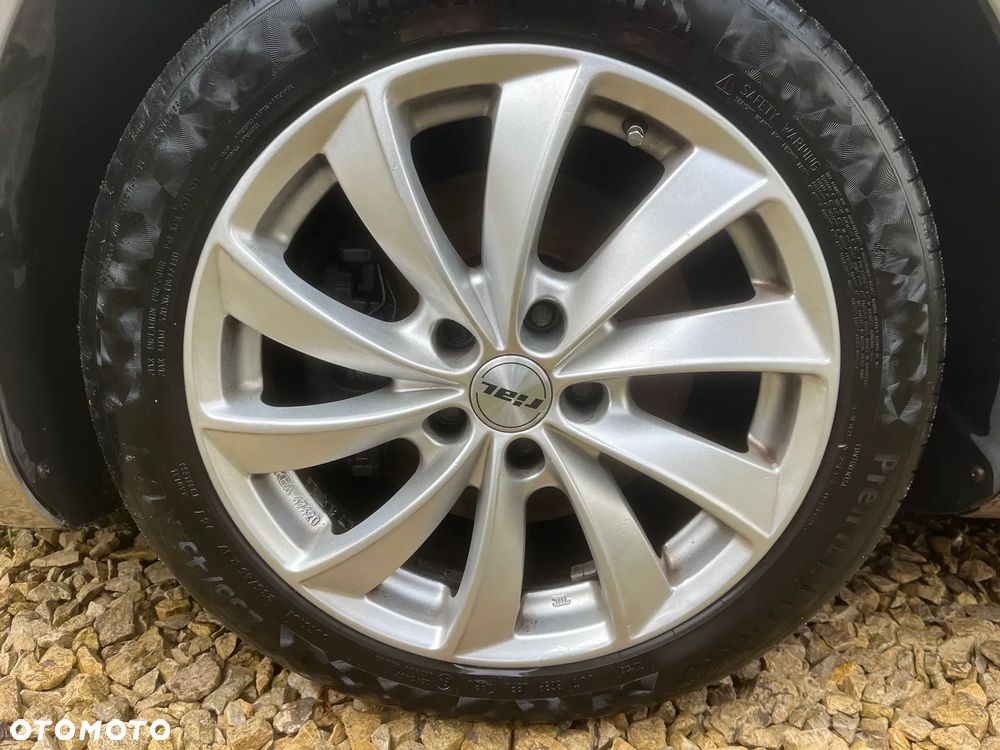 Volkswagen Passat CC - 28