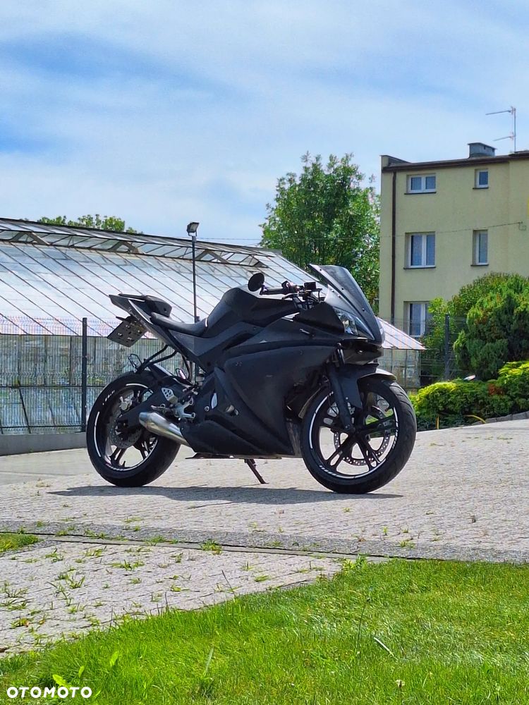 Yamaha R125 - 2
