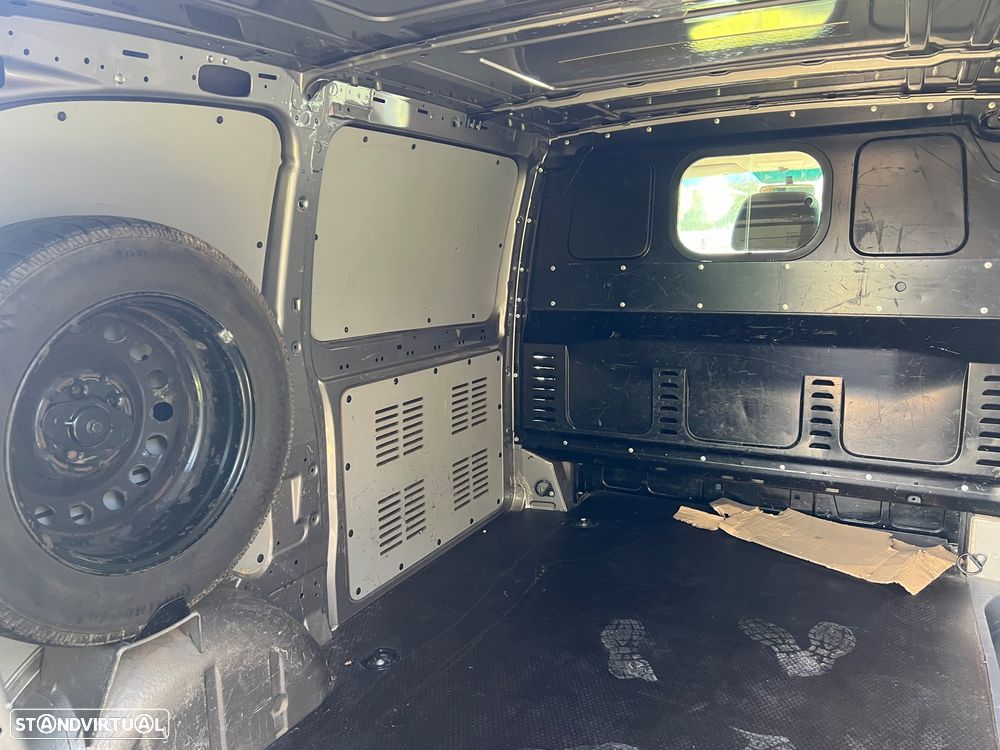 Mercedes-Benz Vito - 15