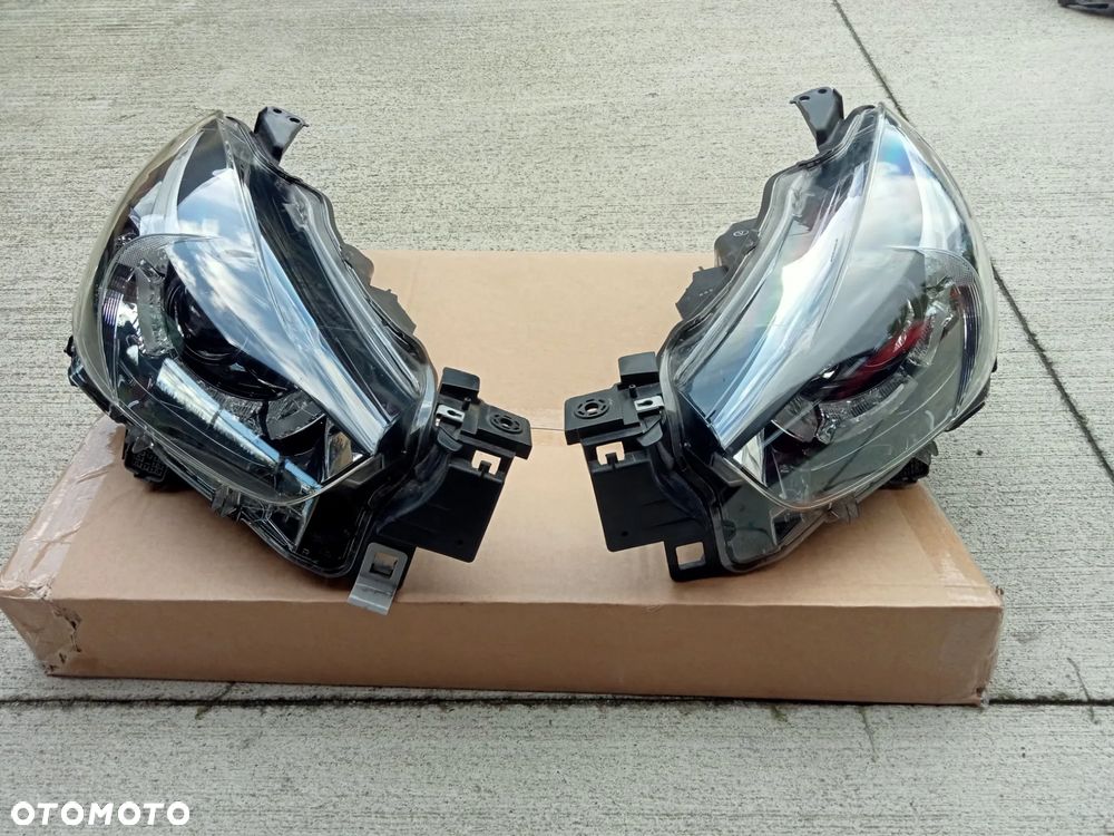 Grill Mazda 2 2015- 2025 części zderzaka DJ DL - 14