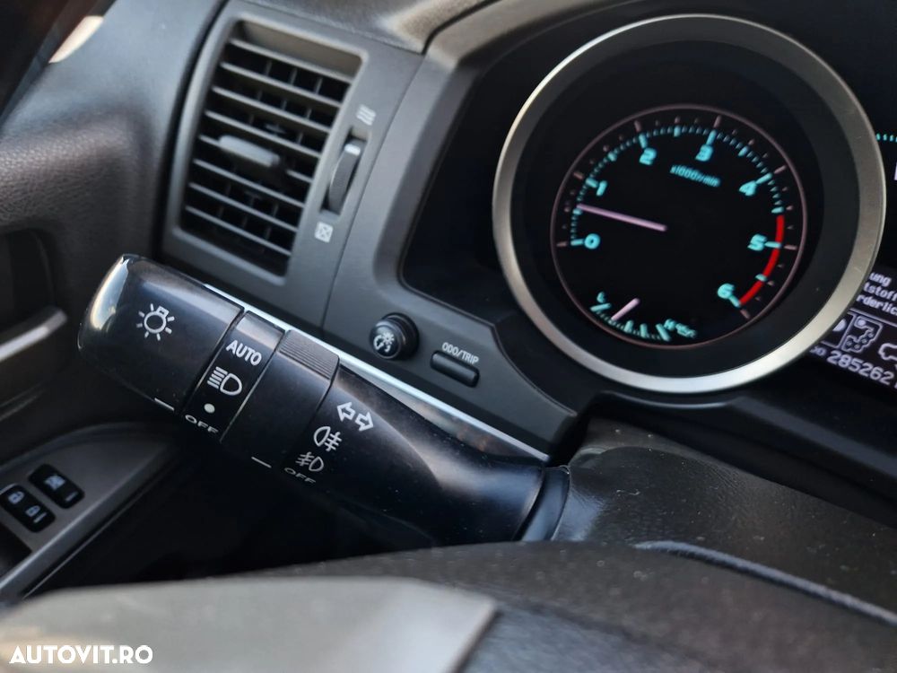 Toyota Land Cruiser V8 4.5 Aut Luxury - 23