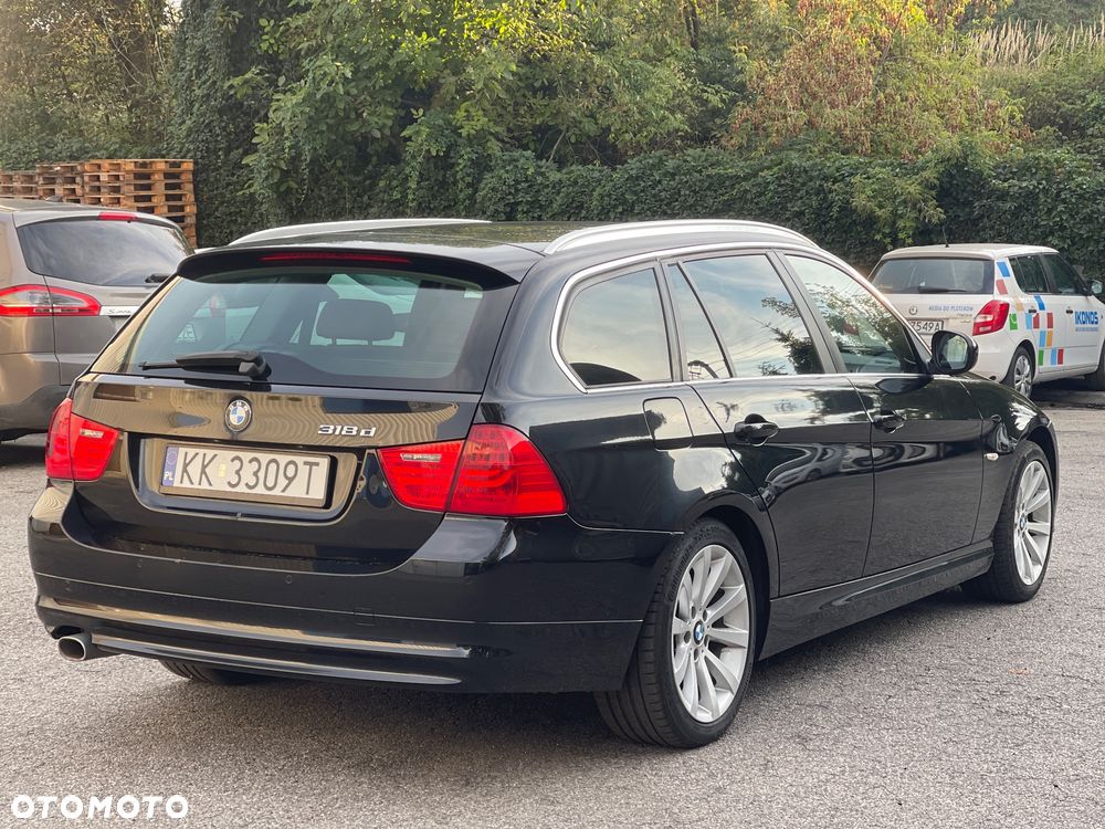 BMW Seria 3 318d - 5