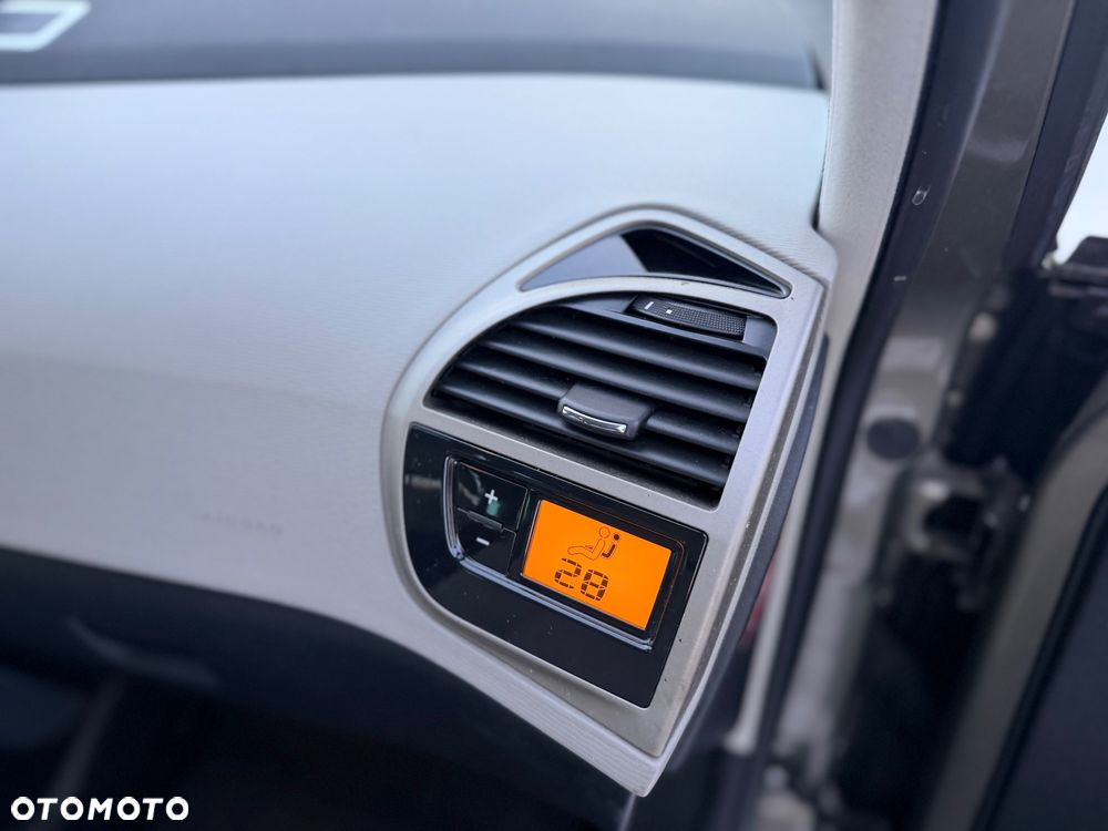 Citroën C4 Picasso THP 150 EGS6 Exclusive - 19