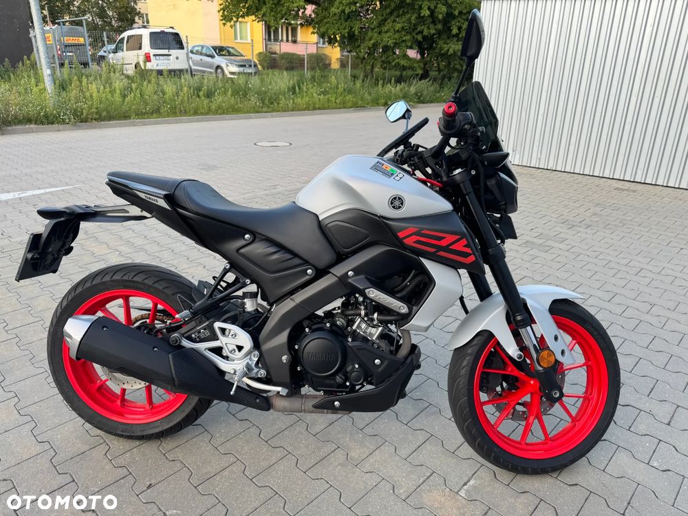 Yamaha MT - 4