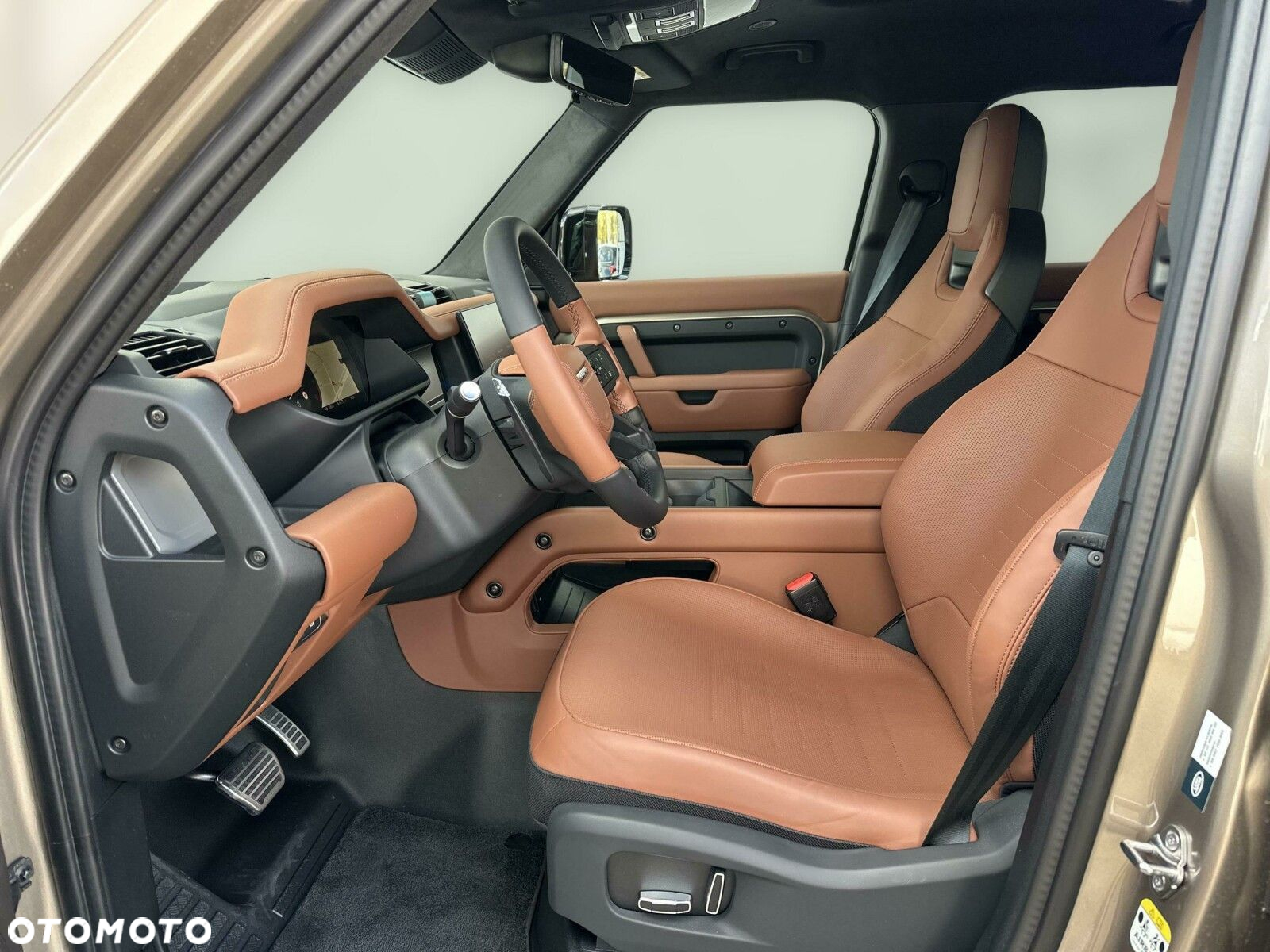 Land Rover Defender - 10