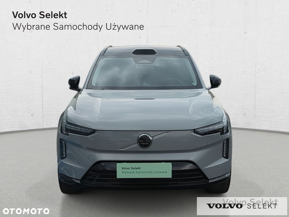 Volvo EX90 - 4