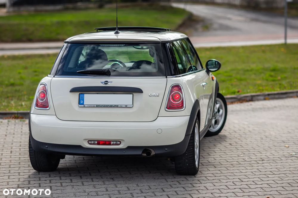 MINI ONE Minimalism - 11
