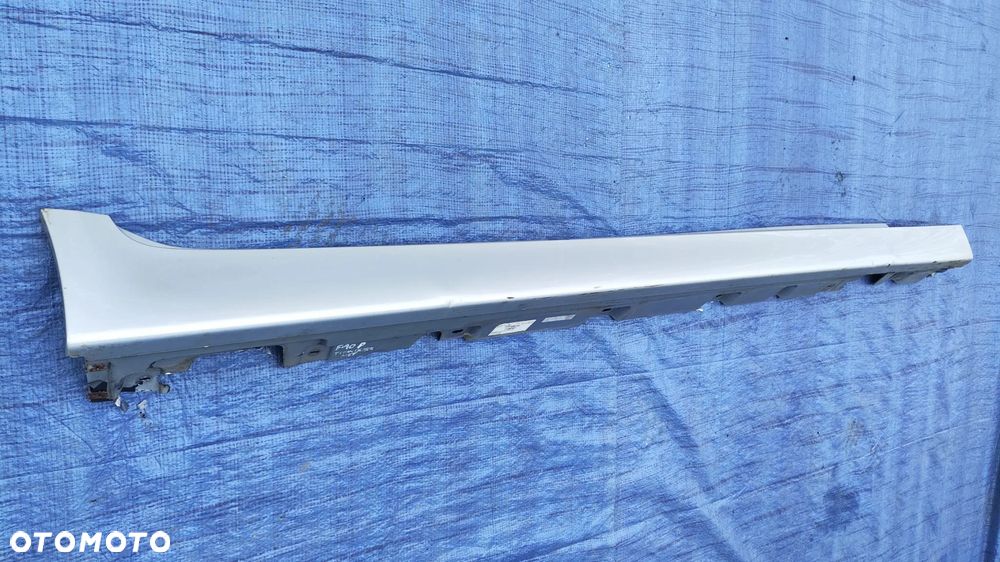 LISTWA NAKŁADKA PROGOWA PRÓG PRAWY TITANSILBER 7237080 BMW F10 F11 - 1