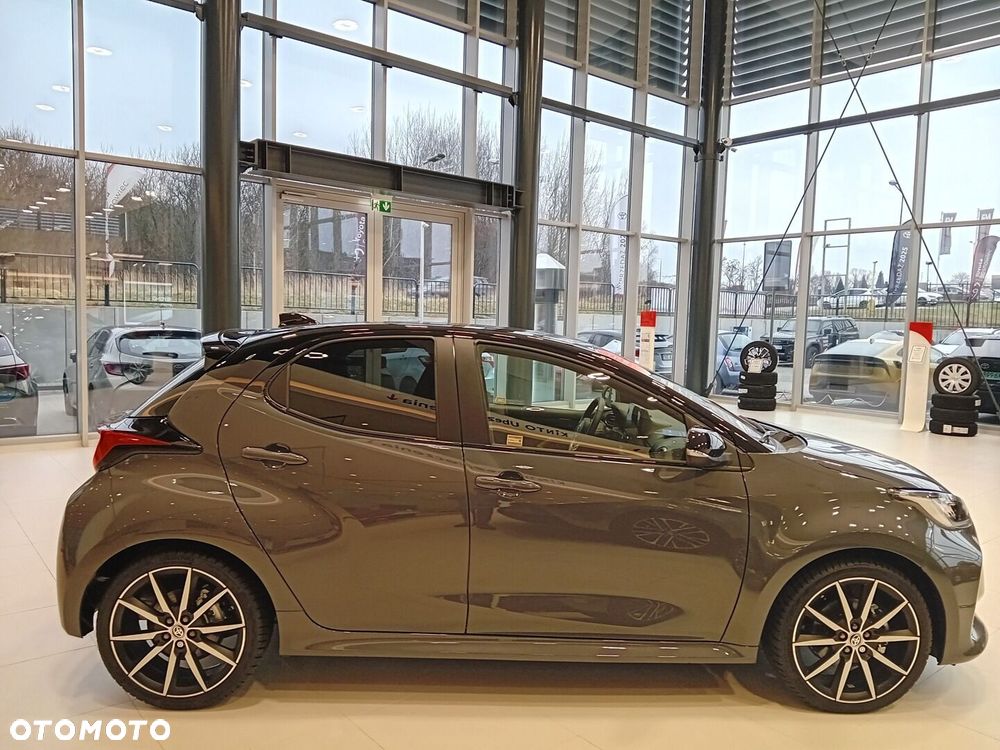 Toyota Yaris - 7