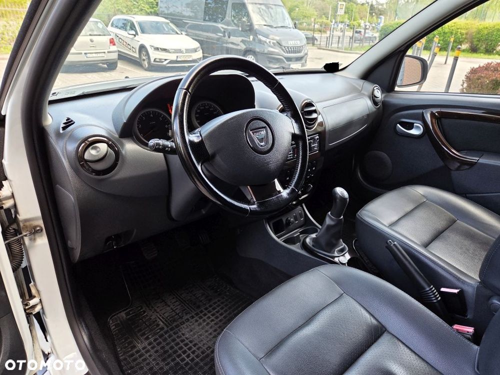Dacia Duster 1.6 Laureate - 26