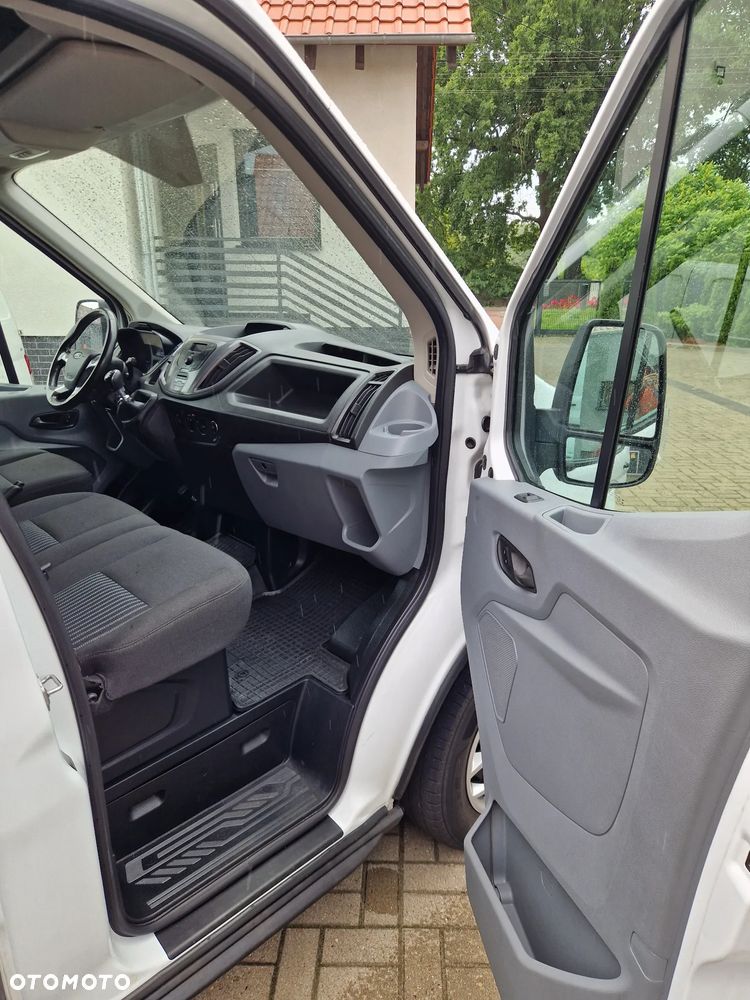 Ford Transit - 20