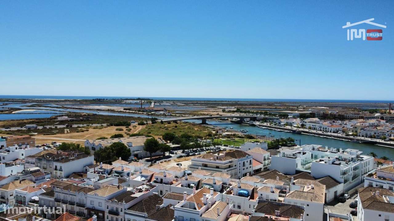 Moradia 2 Pisos T3 Tavira, Logradouro, Terraço, a 7 minutos da Praia - Grande imagem: 2/25