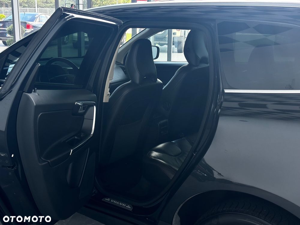 Volvo XC 60 - 18