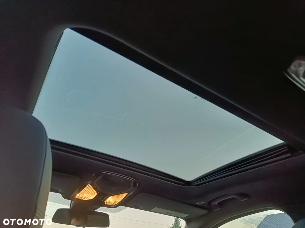 BMW Seria 3 330i xDrive Sport Line - 8