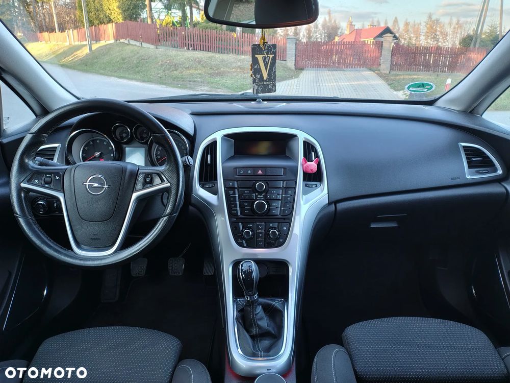 Opel Astra 1.6 Turbo Innovation - 12