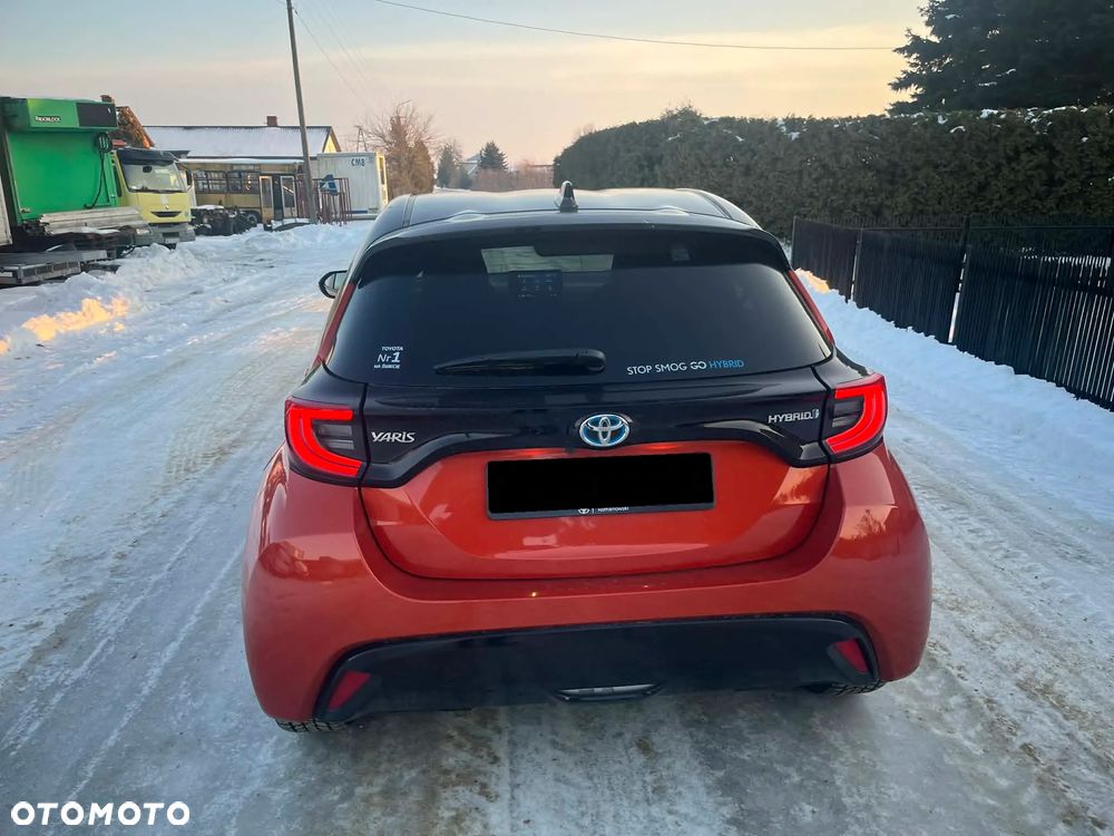 Toyota Yaris Hybrid 1.5 Style - 14