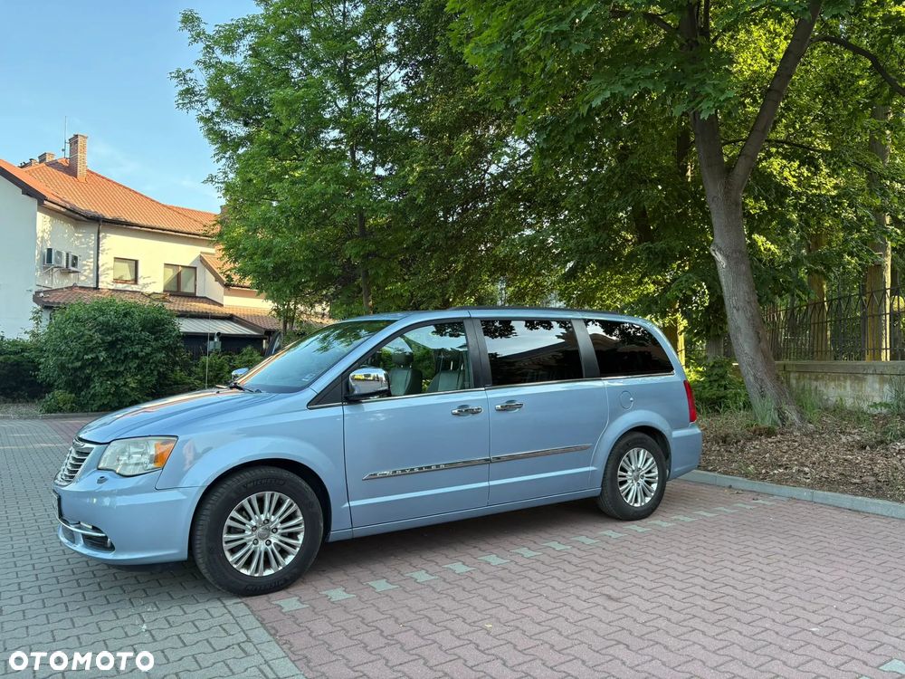 Chrysler Town & Country 3.6 Limited - 2