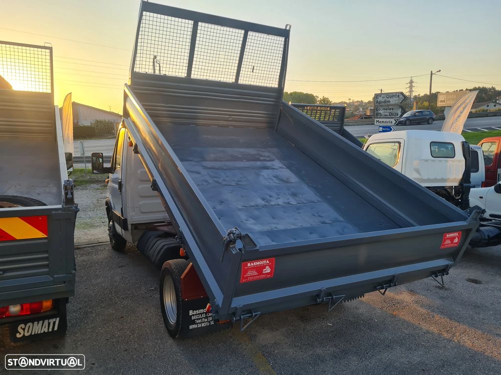 Iveco Daily Tribasculante - 4