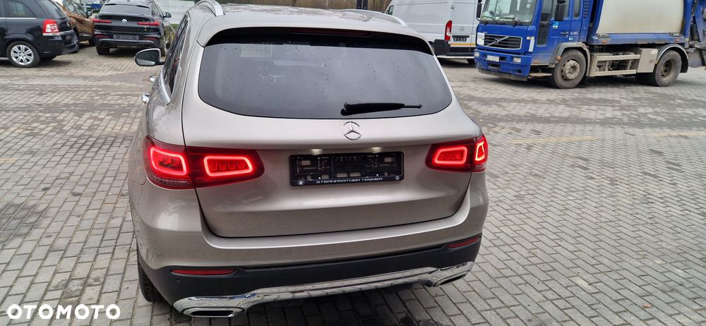 Mercedes-Benz GLC 220 d 4Matic 9G-TRONIC Exclusive - 5
