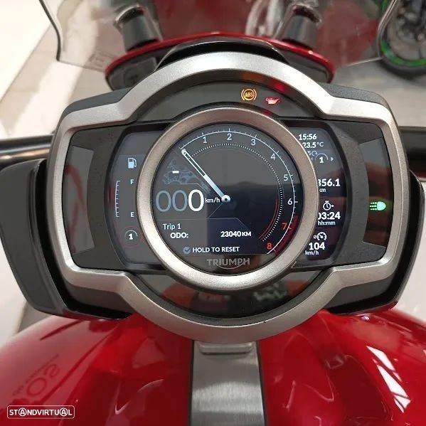 Triumph Rocket III R - 12