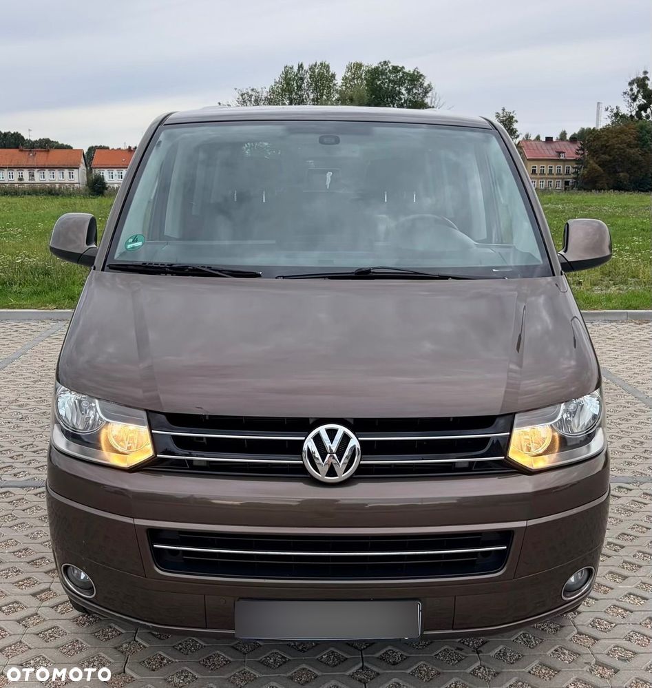 Volkswagen Multivan - 24
