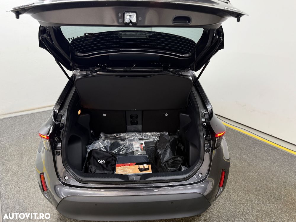 Toyota Yaris Cross 1.5 VVT-i HSD 116 4x2 HEV Dynamic - 10