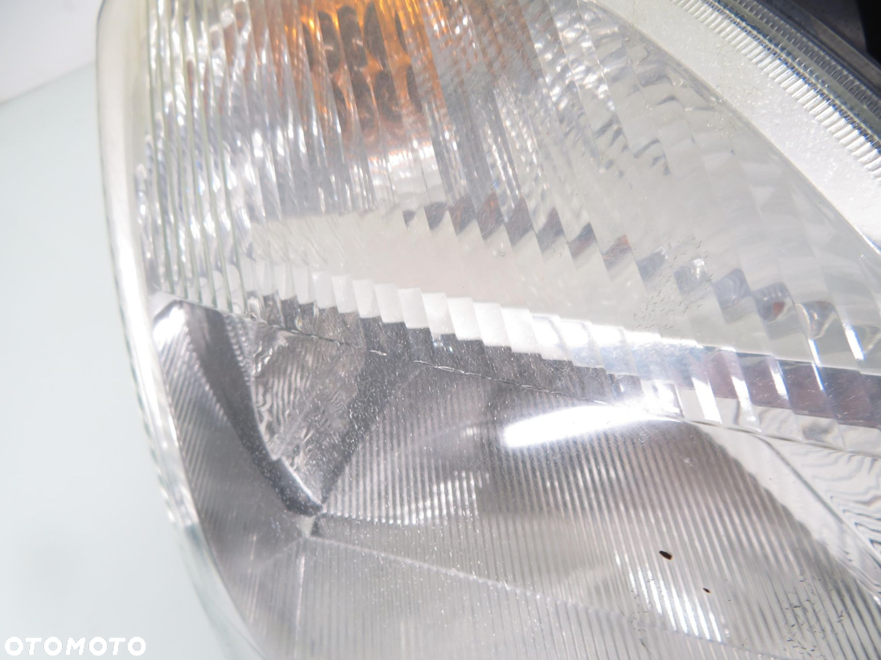 LAMPA PRAWA PRZEDNIA FORD FIESTA MK5 V 2S6X13W029AJ - 9