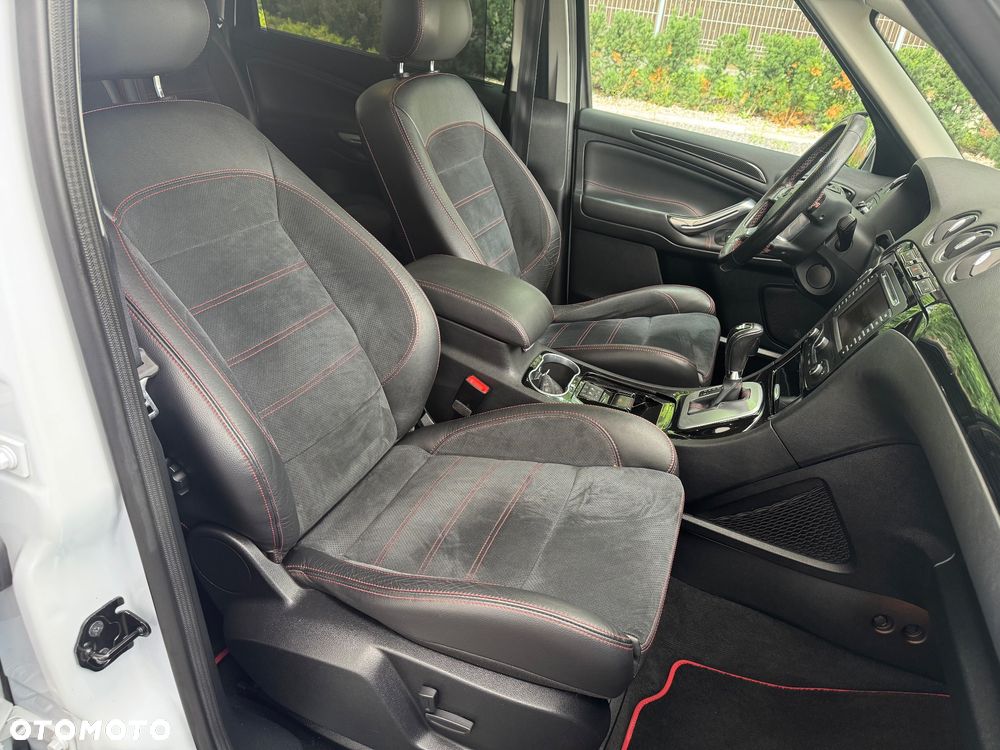 Ford S-Max 2.0 TDCi DPF Titanium - 15
