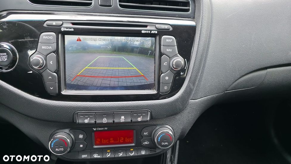 Kia Ceed 1.6 CRDi 136 ISG Spirit - 17