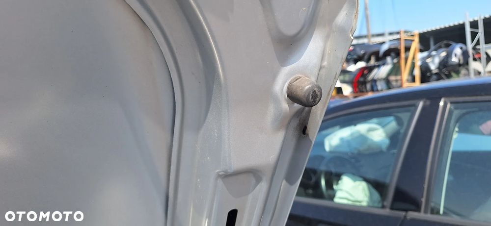 Volkswagen Polo 9N 05- Maska Pokrywa Komory Silnika Kod Lak LA7W - 37