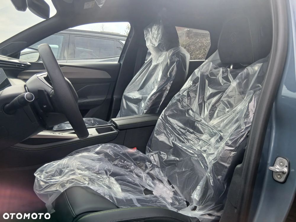 Peugeot 308 1.2 mHEV GT S&S e-DCS6 - 7
