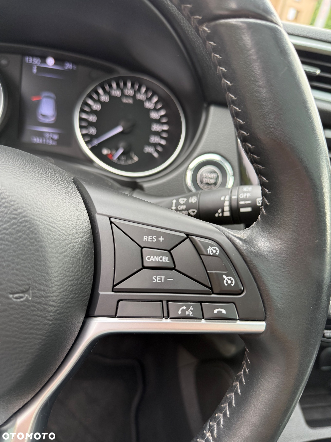 Nissan Qashqai 1.6 DIG-T N-Connecta - 16
