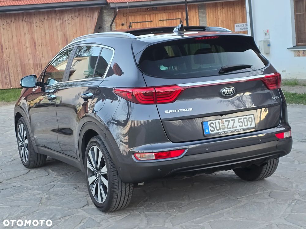 Kia Sportage 2.0 CRDI AWD Dream-Team Edition - 8