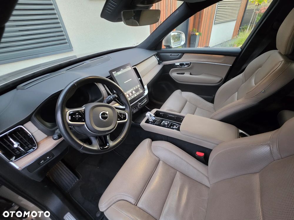 Volvo XC 90 - 8