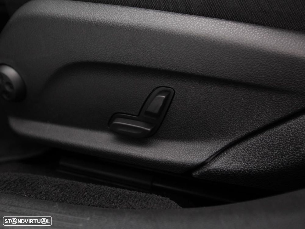 Mercedes-Benz E 300 de 9G-TRONIC - 19