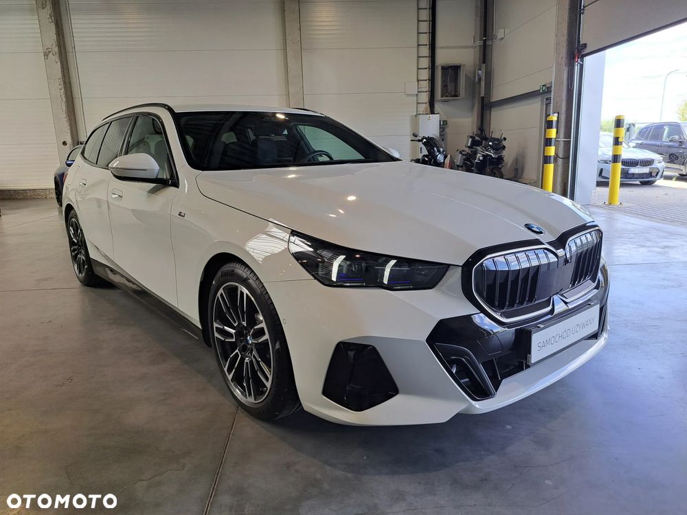 BMW Seria 5 520d xDrive mHEV M Sport - 3